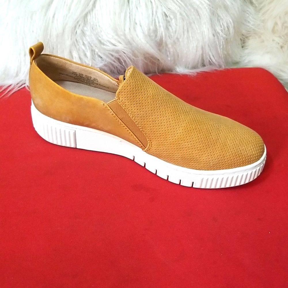 NATURALIZER TURNER SNEAKERS